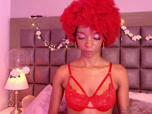 LilaBloom live cam on BongaCams