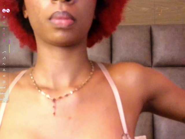 LilaBloom live cam on BongaCams