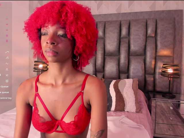 LilaBloom live cam on BongaCams