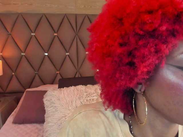 LilaBloom live cam on BongaCams