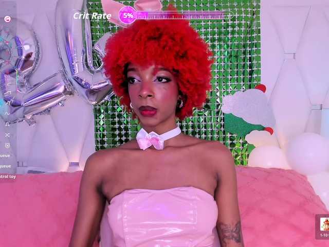 LilaBloom live webcam show