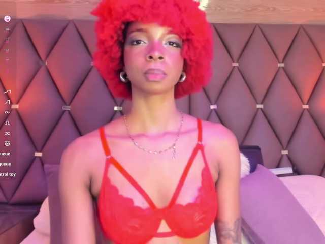 LilaBloom live cam on BongaCams