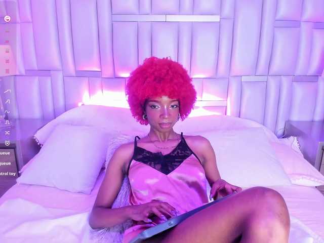 LilaBloom live cam on BongaCams