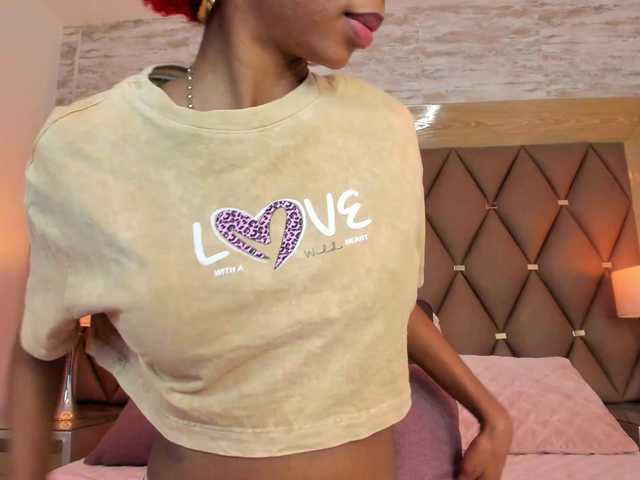 LilaBloom live cam on BongaCams