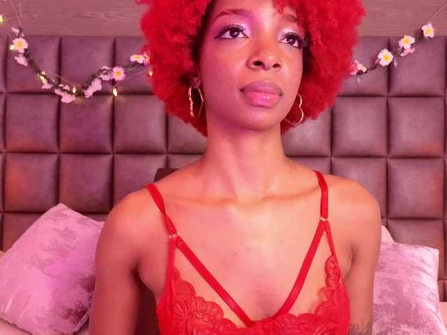 LilaBloom live cam on BongaCams
