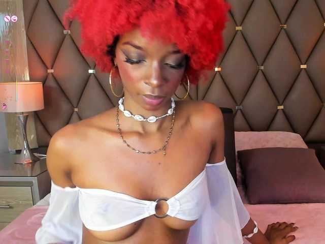 LilaBloom live cam on BongaCams