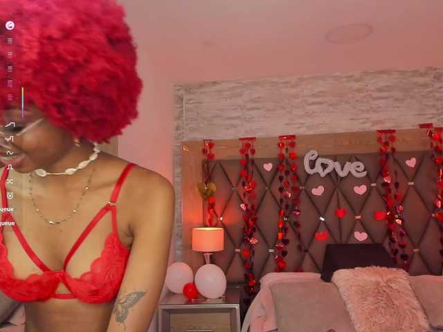 LilaBloom live cam preview