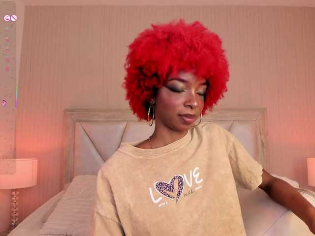 LilaBloom live cam on BongaCams