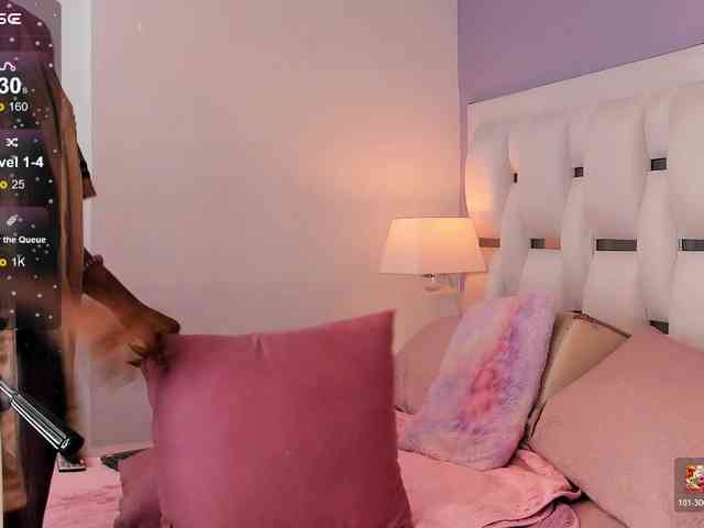 LilaBloom webcam