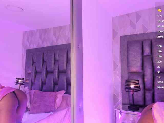 LilaBloom webcam