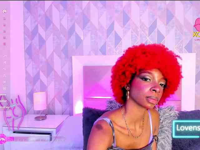 LilaBloom webcam