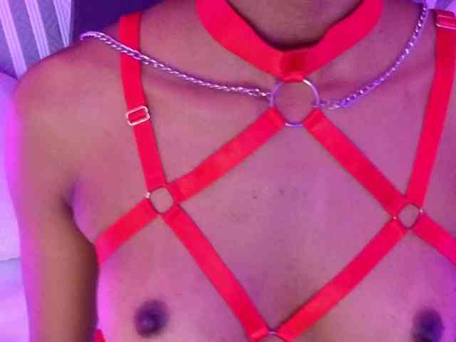 LilaBloom webcam