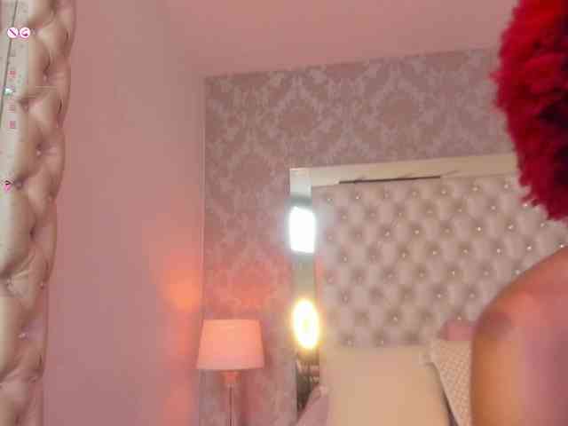 LilaBloom webcam