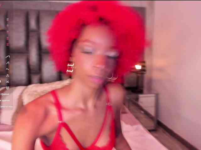 LilaBloom webcam