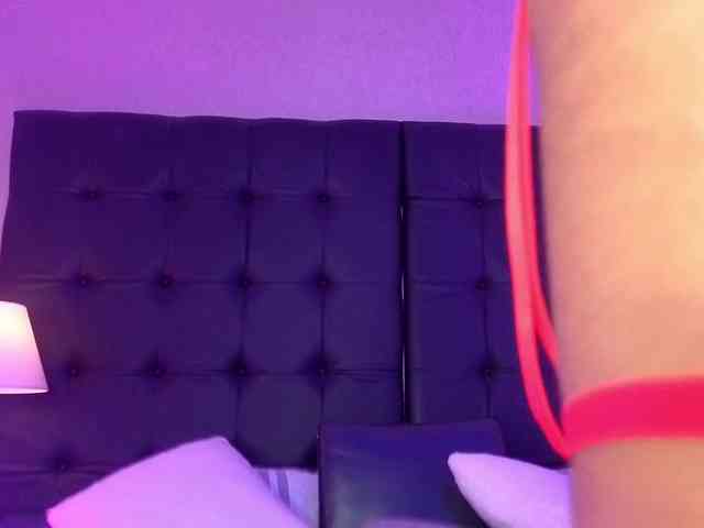 LilaBloom webcam