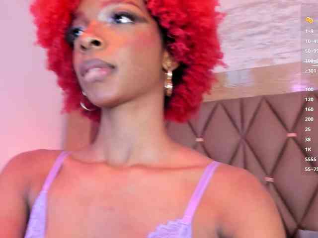 LilaBloom webcam