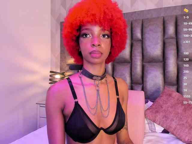 LilaBloom webcam