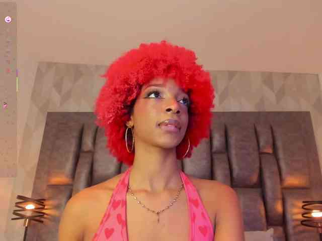 LilaBloom webcam