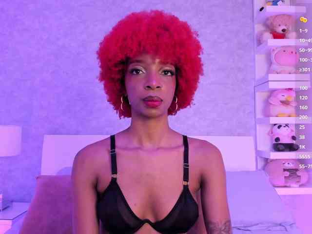 LilaBloom webcam