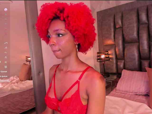 LilaBloom webcam