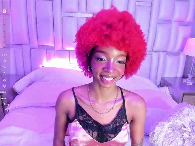 LilaBloom webcam