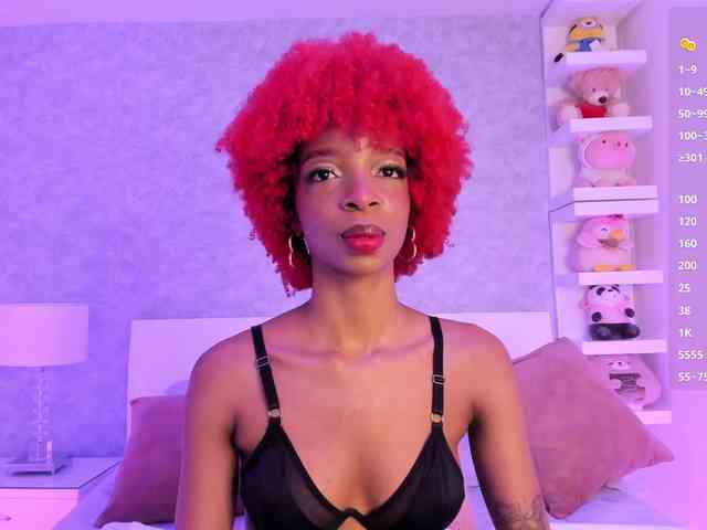 LilaBloom webcam
