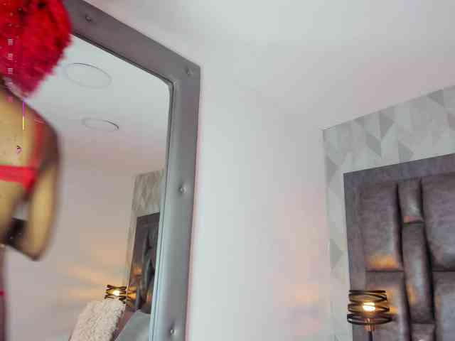 LilaBloom webcam