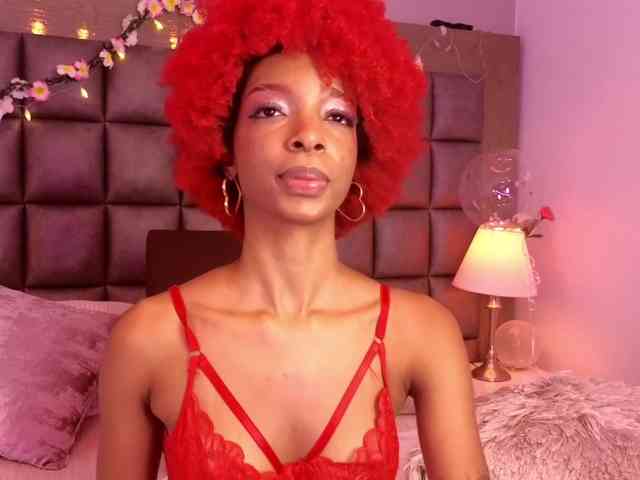 LilaBloom webcam