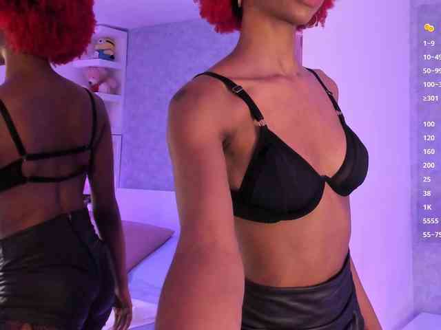LilaBloom webcam