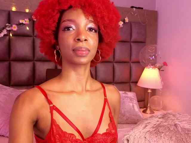 LilaBloom webcam