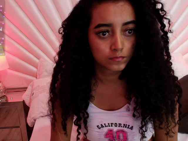 LaylaPalmer webcam