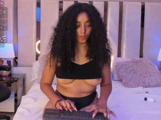 LaylaPalmer webcam