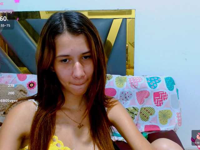 antonela18 live cam on BongaCams