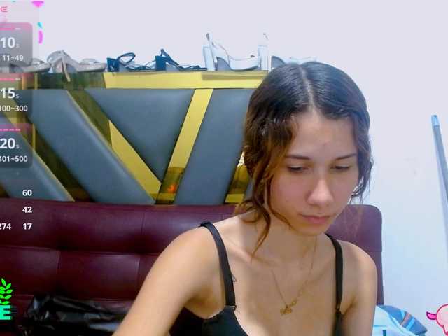 antonela18 live cam on BongaCams