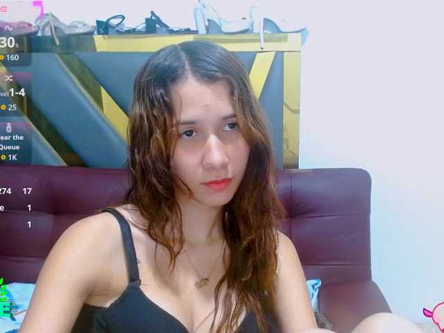 antonela18 live webcam show