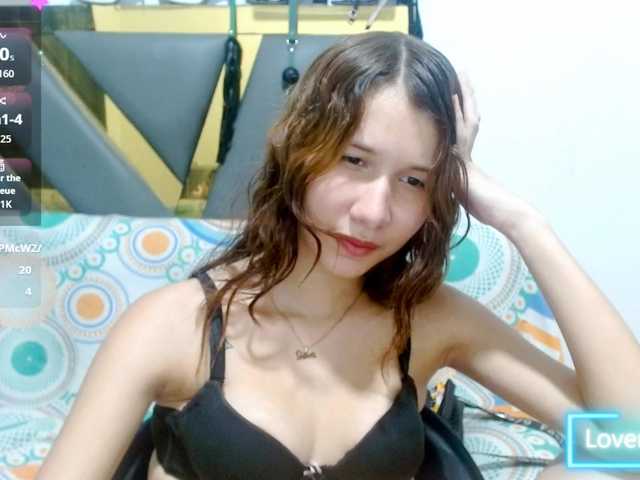 antonela18 live cam on BongaCams