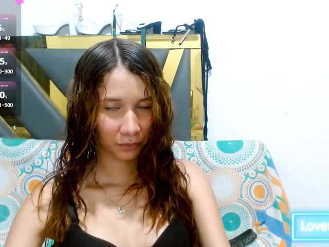 antonela18 live cam on BongaCams