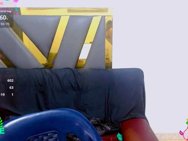 antonela18 live cam on BongaCams