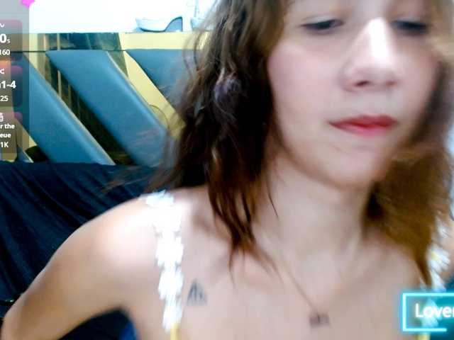 antonela18 live cam on BongaCams