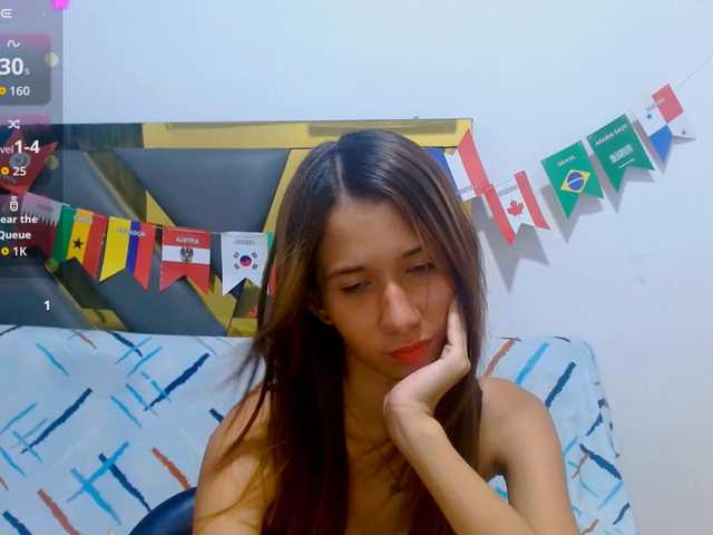 antonela18 live cam on BongaCams