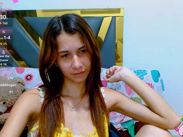 antonela18 live cam on BongaCams