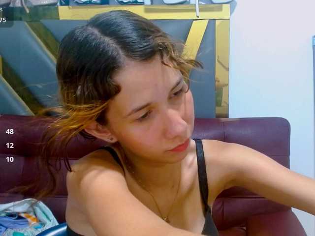 antonela18 live cam on BongaCams
