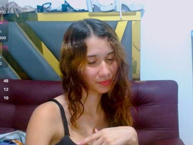 antonela18 live cam on BongaCams