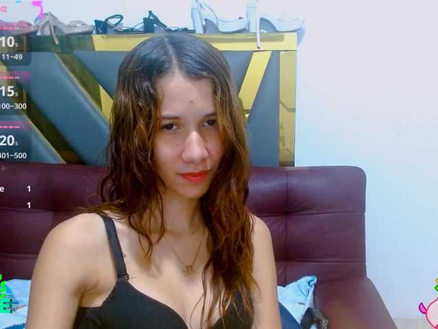 antonela18 live cam on BongaCams