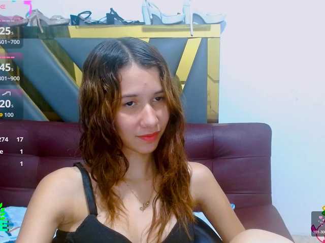 antonela18 live webcam show