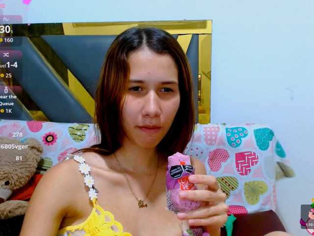 antonela18 live cam on BongaCams