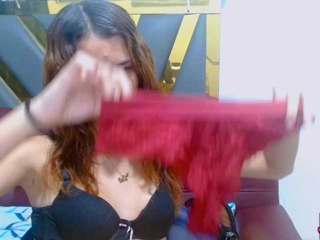 antonela18 live cam on BongaCams
