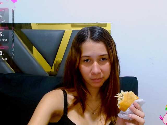 antonela18 live cam on BongaCams