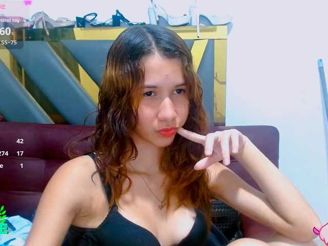 antonela18 live cam on BongaCams