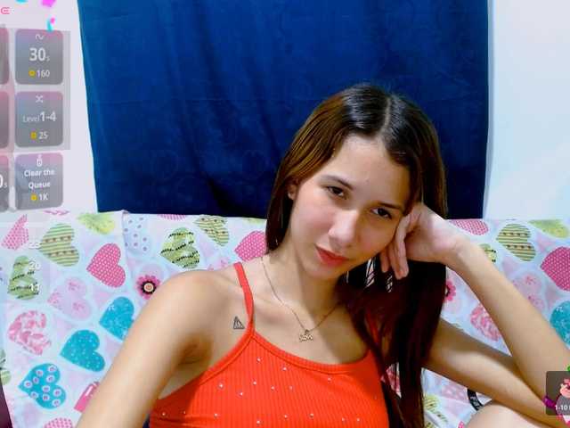 antonela18 live cam on BongaCams